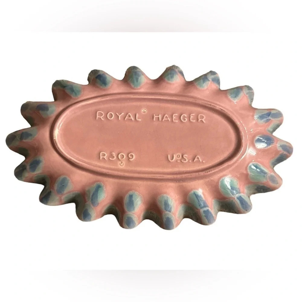 SOLD - Royal Haeger MCM ruffled rim vintage oblong console bowl in mauve - Picture 2 of 5